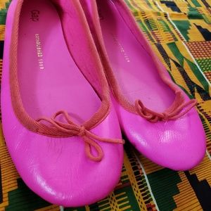 Gap Neon flats